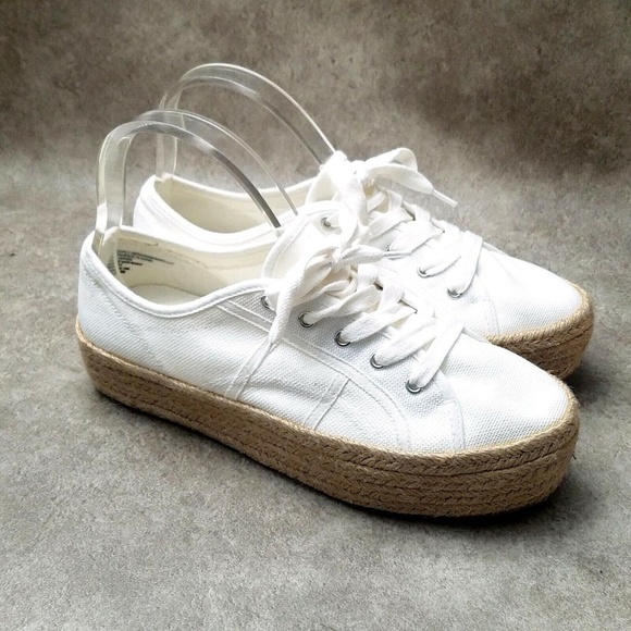Massini Shoes - NEW NWOT Massini Canvas Sneaker w/Espadrille Platform. Off White. Size 10.